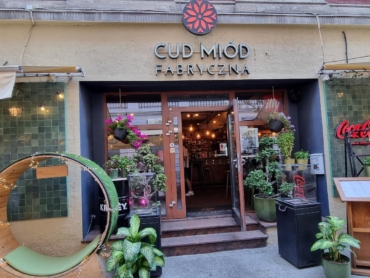 Cud Miod Fabryczna Restaurant in Lodz