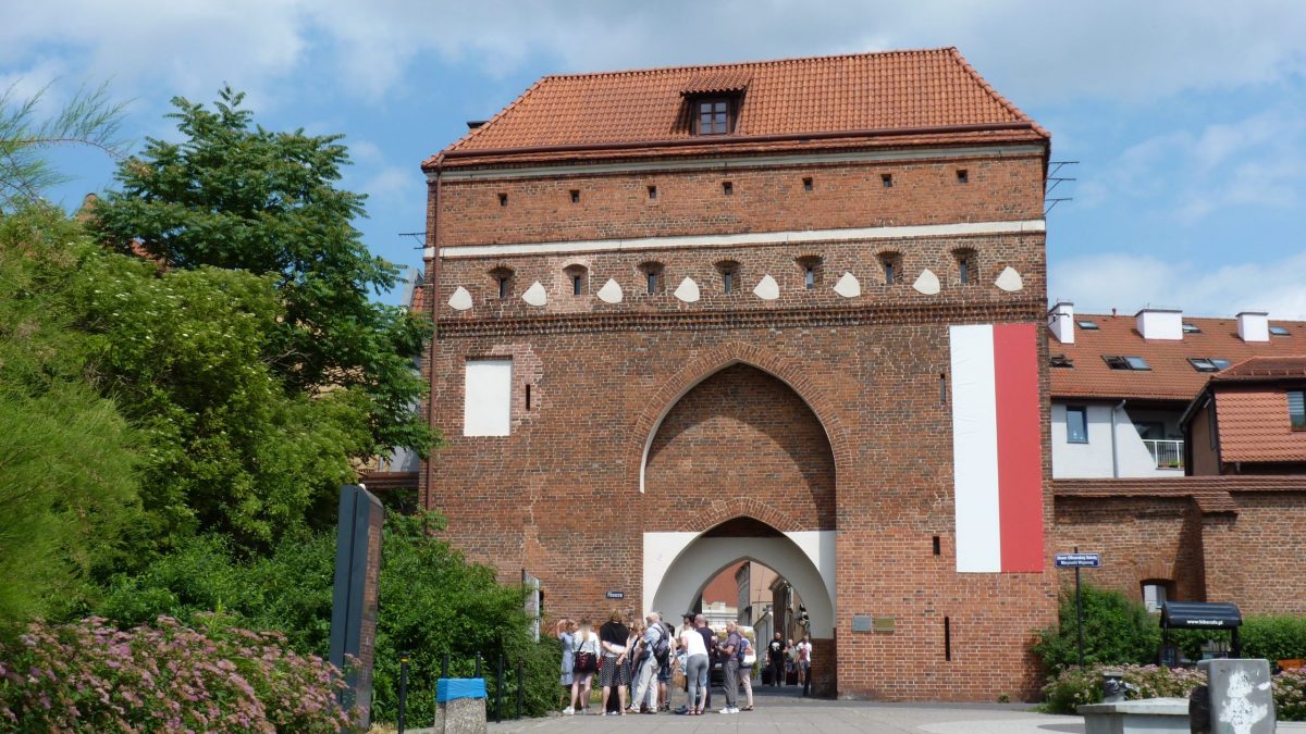 P1070398-min Brama Klasztorna w Toruniu - Convent Gate in Torun