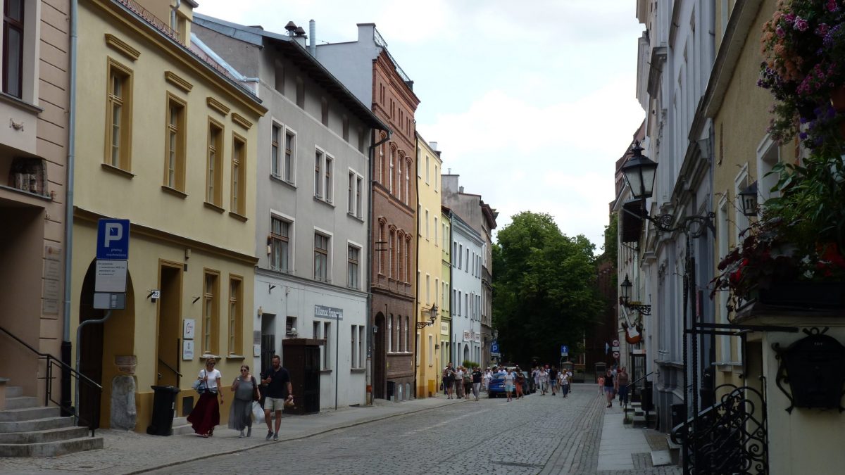 P1070408-min Copernicus Street, Torun