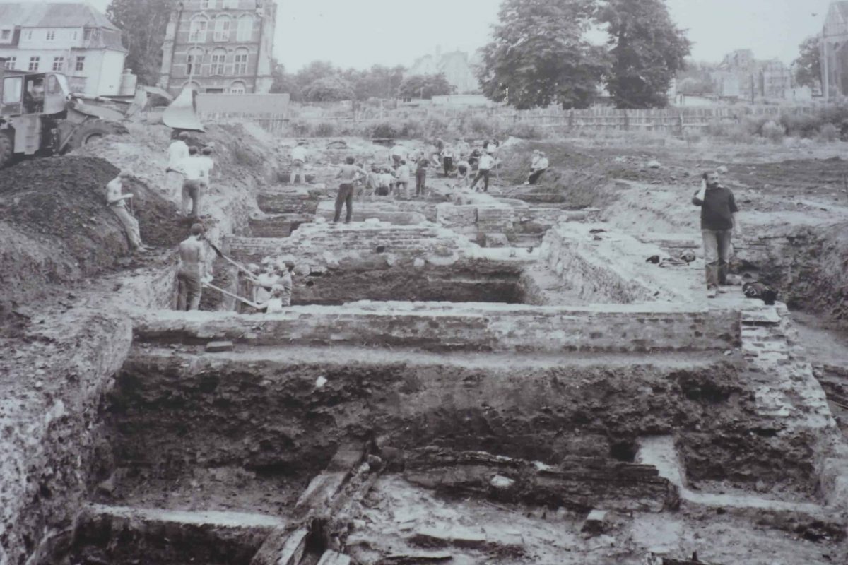 archaeologists in Elblag