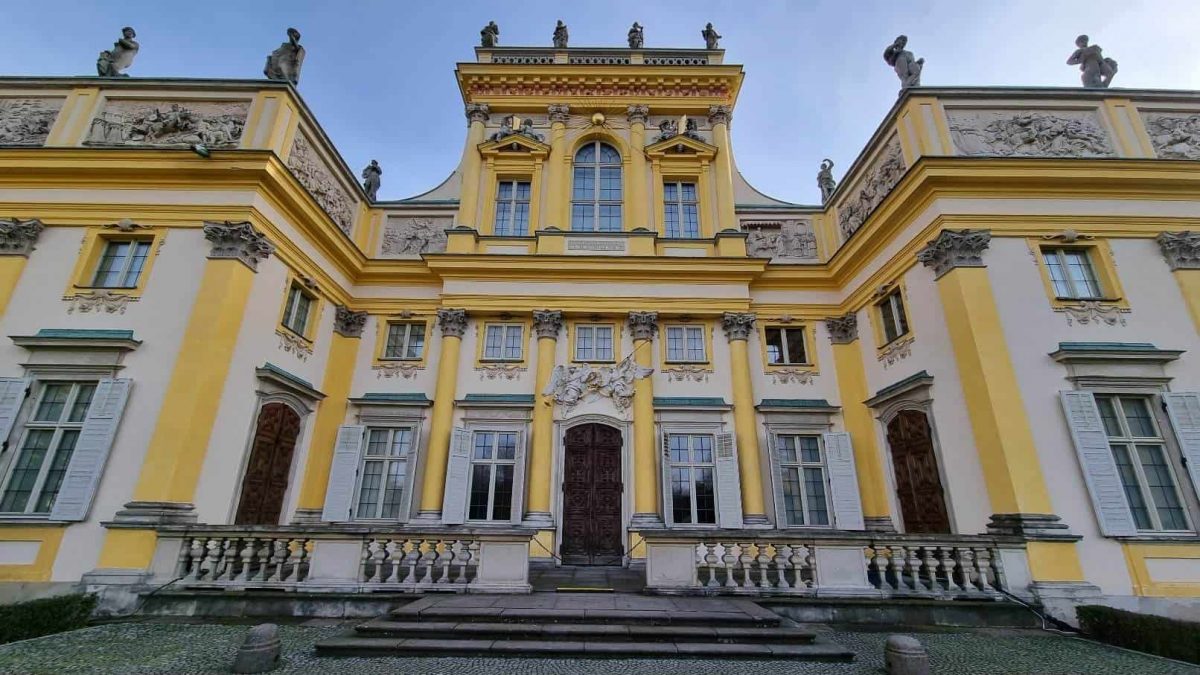 Wilanow Palace facade